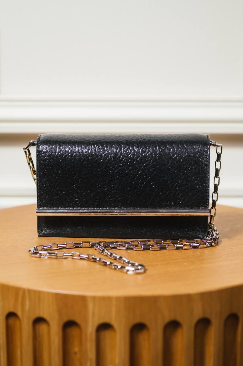 Image 6 Alexander McQueen Black leather cross-body bag with logo 8133291VDBS