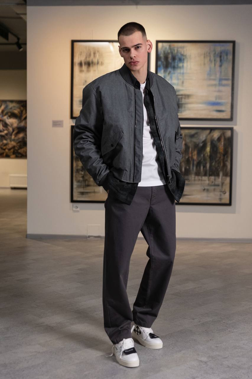 Image 8 Dolce&Gabbana Gray logo bomber jacket G9BBMTFU4L4