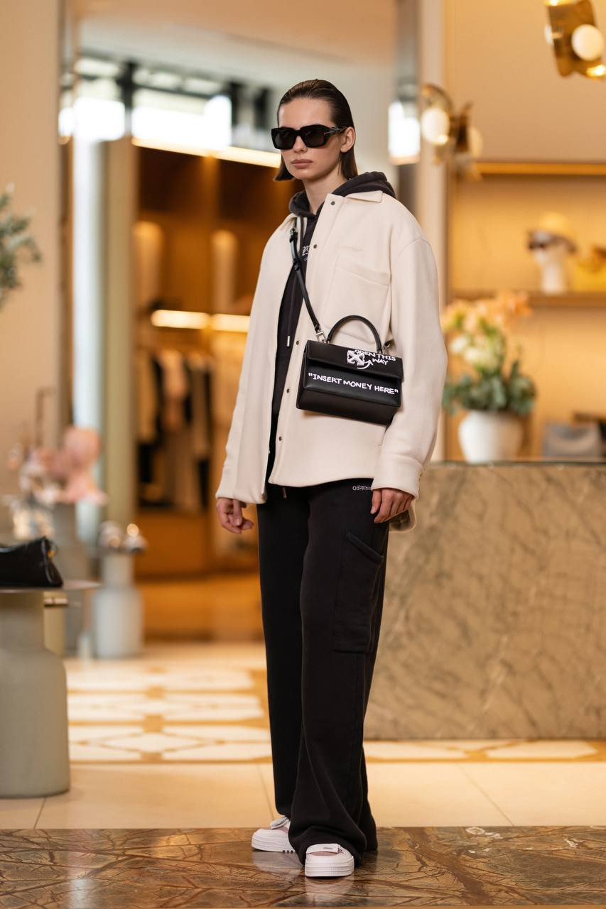 Image 6 Off-White White cropped wool coat with Arrow logo OWES004S25FAB001