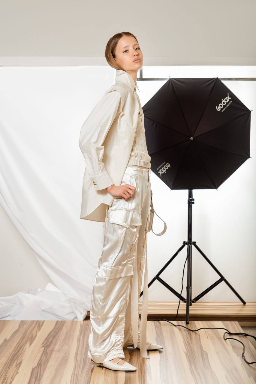 Image 6 Balenciaga Light beige trousers 427049