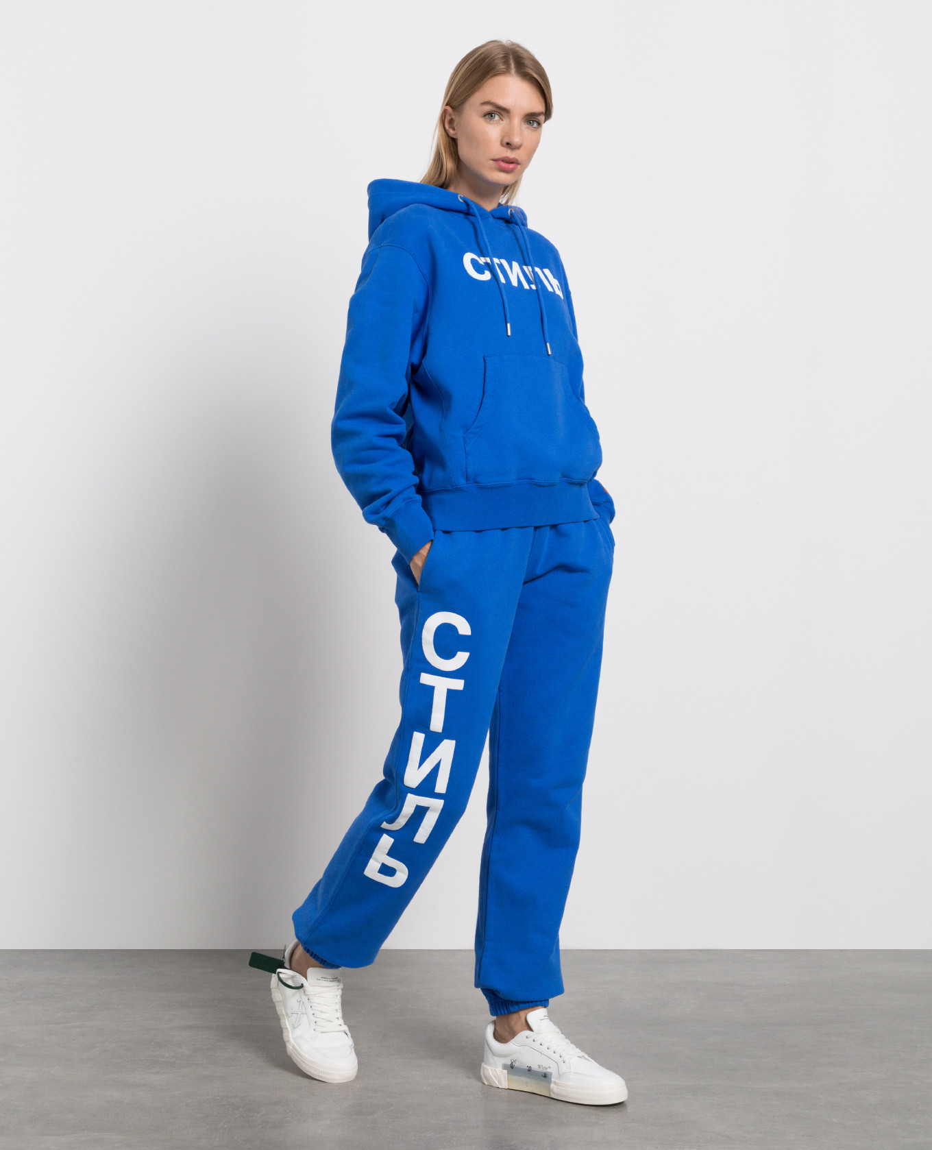 Image 7 Heron Preston Blue joggers with contrast print Style HWCH003F22JER001