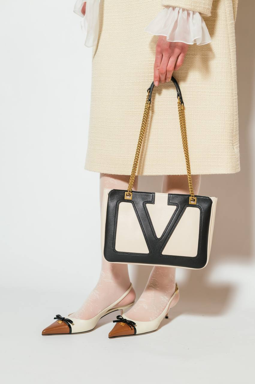 Image 8 Valentino Beige leather sandals with metal VLogo Signature logo emblem 6W2S0LL3YEA