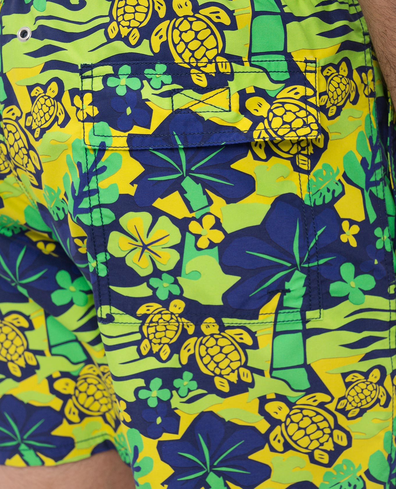 Image 5 Vilebrequin Monoi Turtles swim shorts MOOBB104