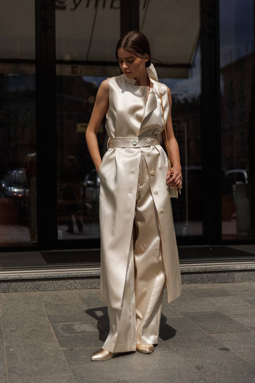Image 6 Philosophy di Lorenzo Serafini Beige pants with shiny texture V03010723