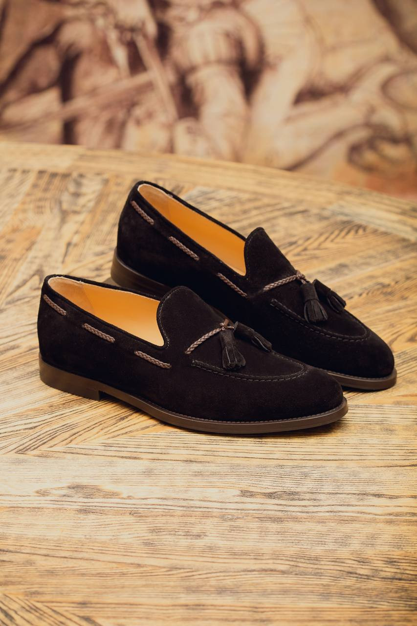 Image 6 Brunello Cucinelli Black suede loafers with tassels MZUPEAU713