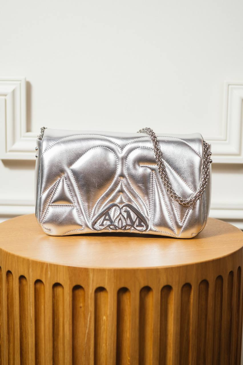 Image 7 Alexander McQueen Silver quilted Small Seal bag with metallic logo 7573751BL0I