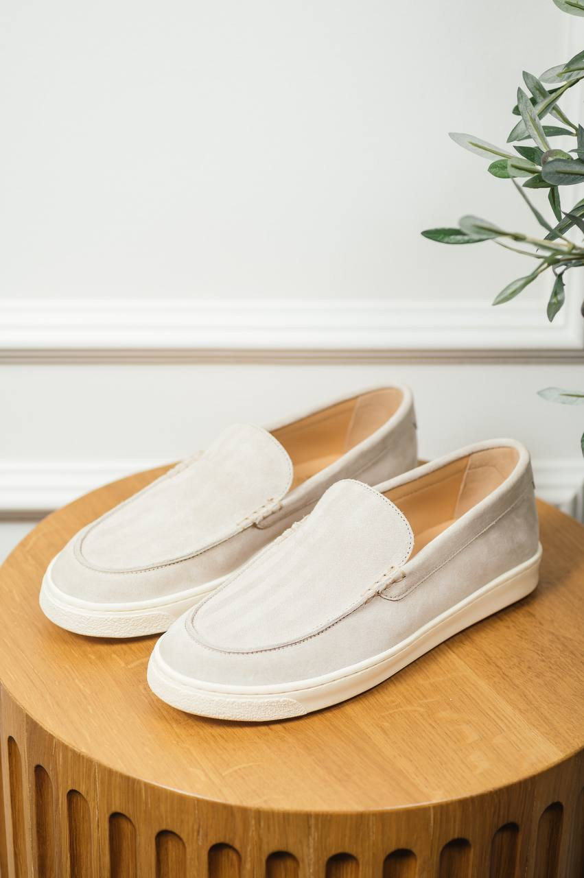 Image 6 Brunello Cucinelli Beige suede slip-ons MZUHVSN335