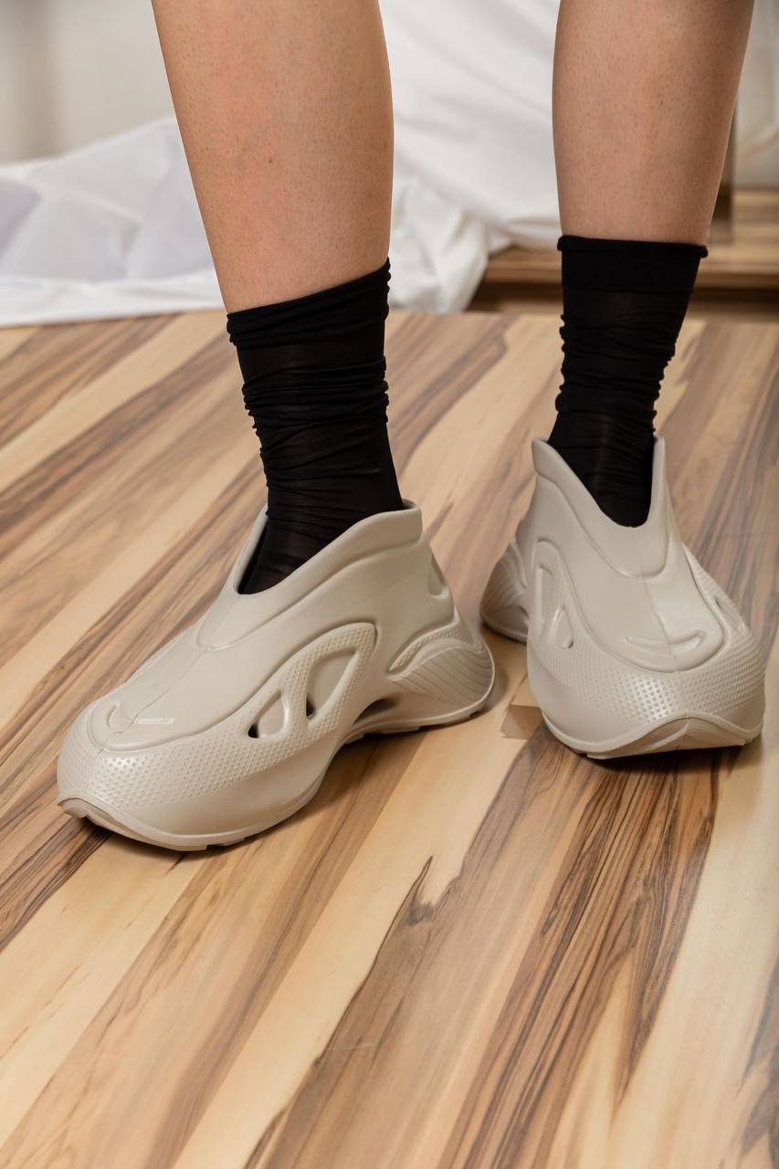 Image 6 Axel Arigato Gray Pyro Runner sneakers F0689003