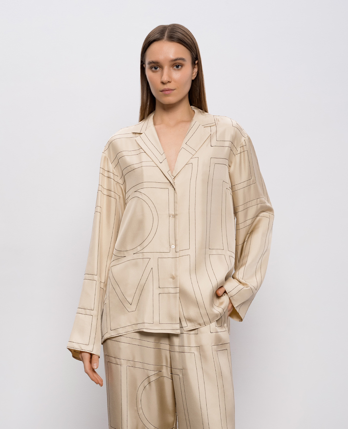 Image 9 Toteme Beige silk blouse with embroidered monogram logo 213755707