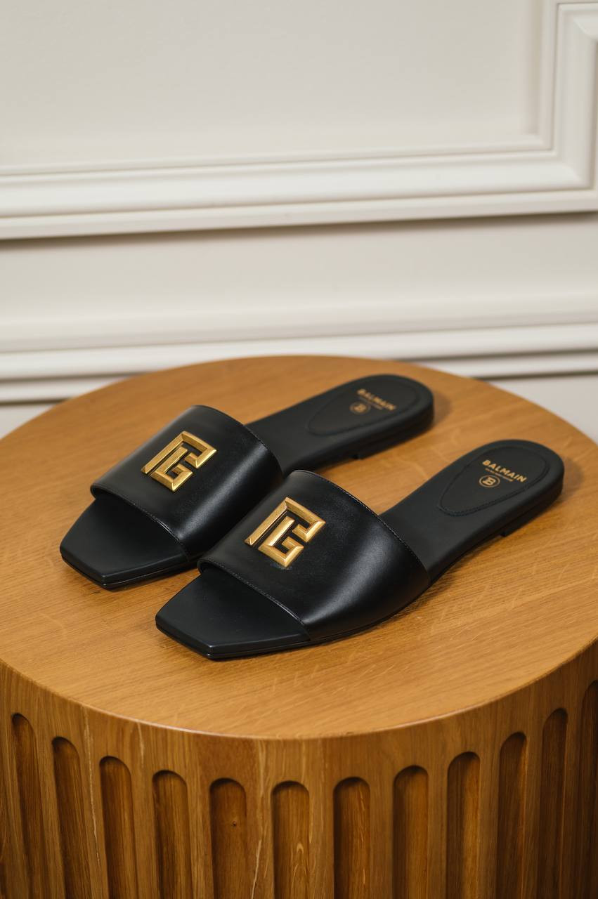 Image 6 Balmain Dafne PB logo flip flops in black leather DN1UP966LVIT