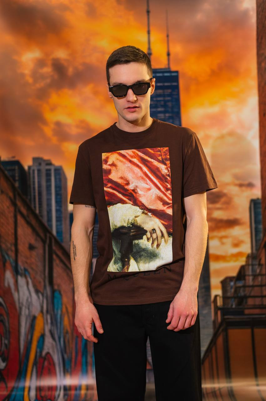Image 6 Alexander McQueen Brown T-shirt with print 815011QTADA